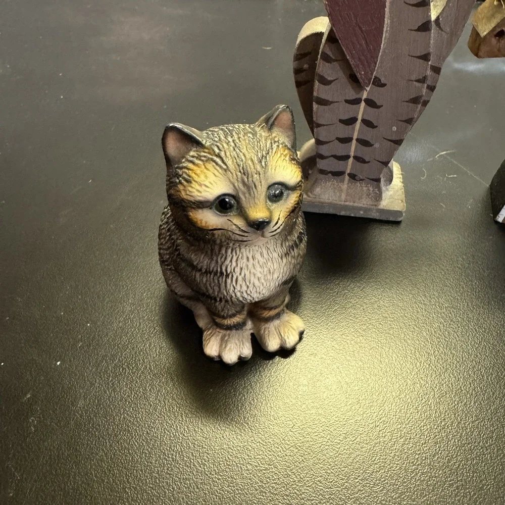Lot Of 4 Kitty Cat‎ Shelf Sitters / Figurines Mixed Materials Vintage 90's